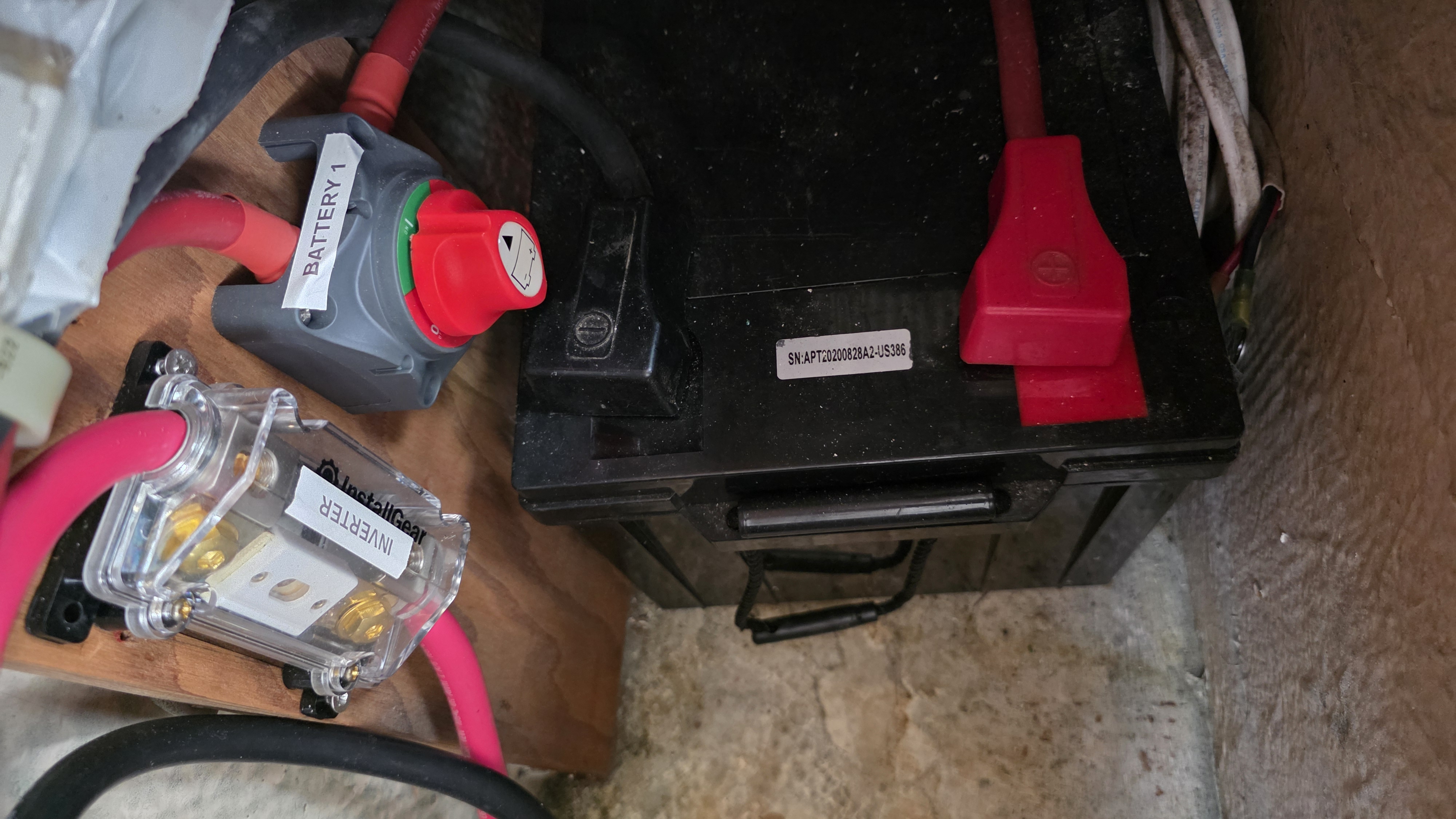 600Ah LiPo4 lithium battery bank